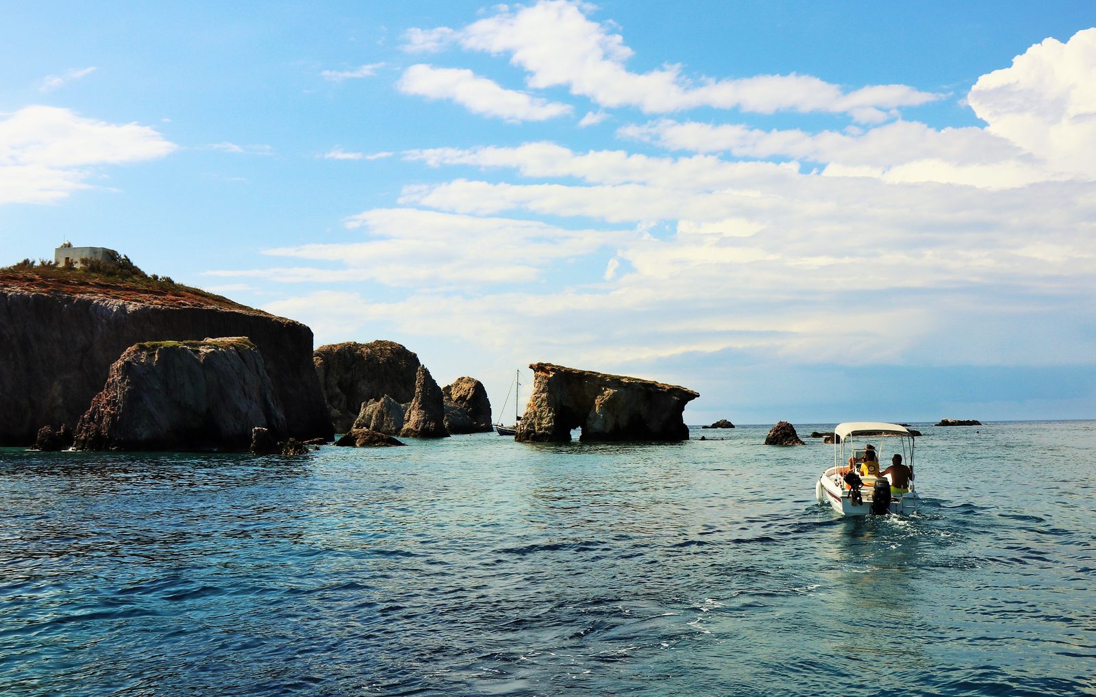 Paroikia and Agios Nikolaos